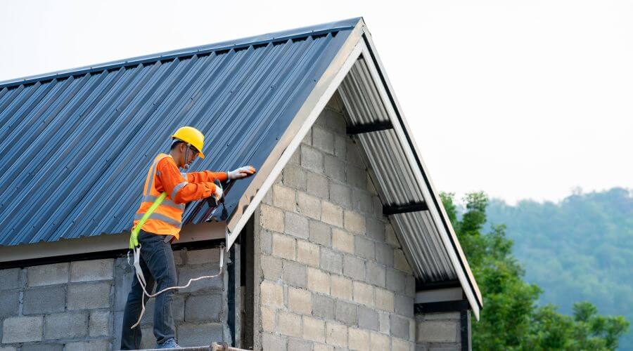 Expert Emergency Roof Repairs services in Natalbany, LA